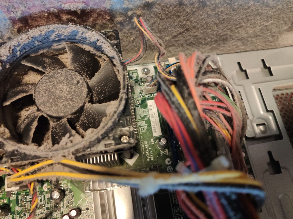 Ventilateur encrassé par la poussière