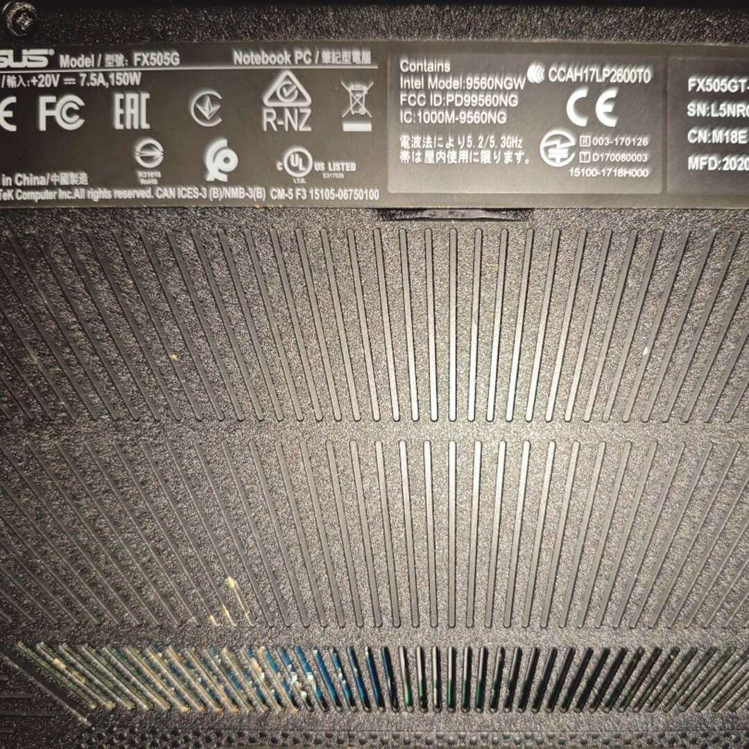 Vue arrière Asus FX505G avec référence exacte